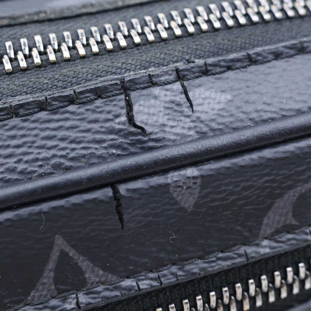 LOUIS VUITTON(ルイヴィトン) モノグラム エクリプス ポシェット ヴォルガ セカンドバッグ ブラック M68321