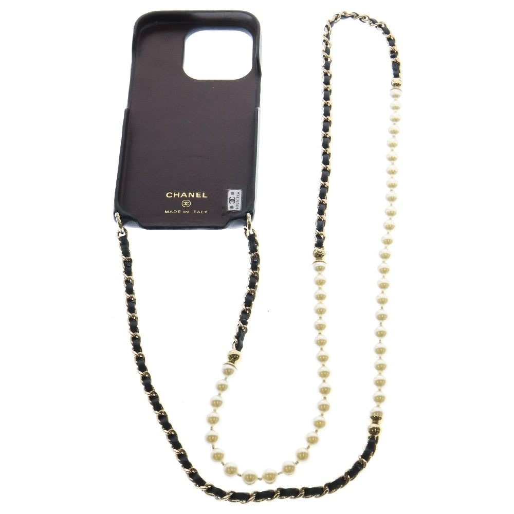 CHANEL(シャネル) ココマーク金具付 iPhone14 Pro チェーンショルダースマホケース ブラック
