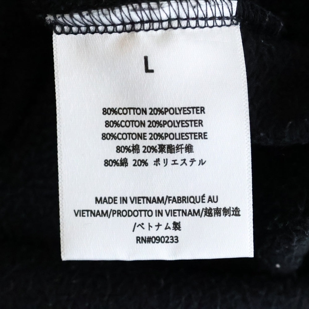 FEAR OF GOD ESSENTIALS(フィアオブゴッド エッセンシャルズ) ラバーロゴ付き パイピングフリーススウェット ブラック