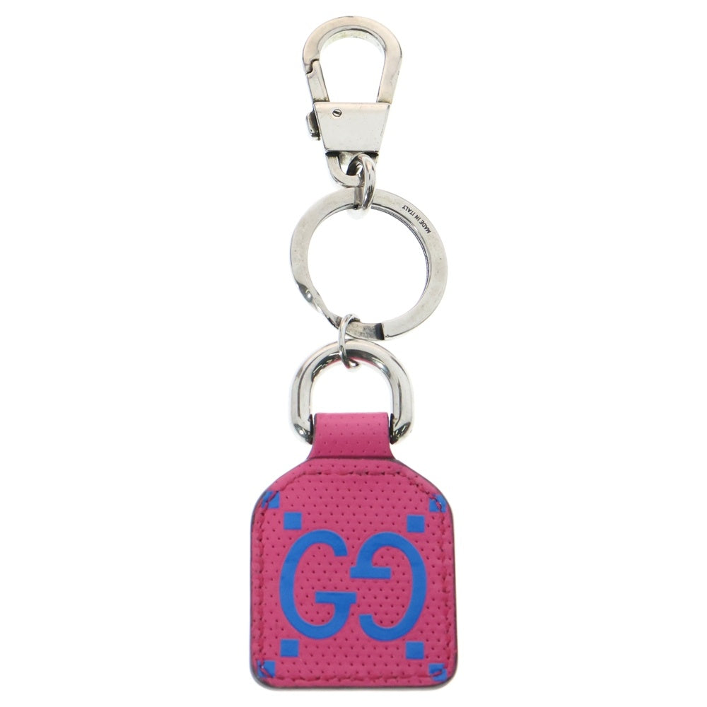 GUCCI(グッチ) GGエンボス レザー キーチェーン ピンク/シルバー 625607