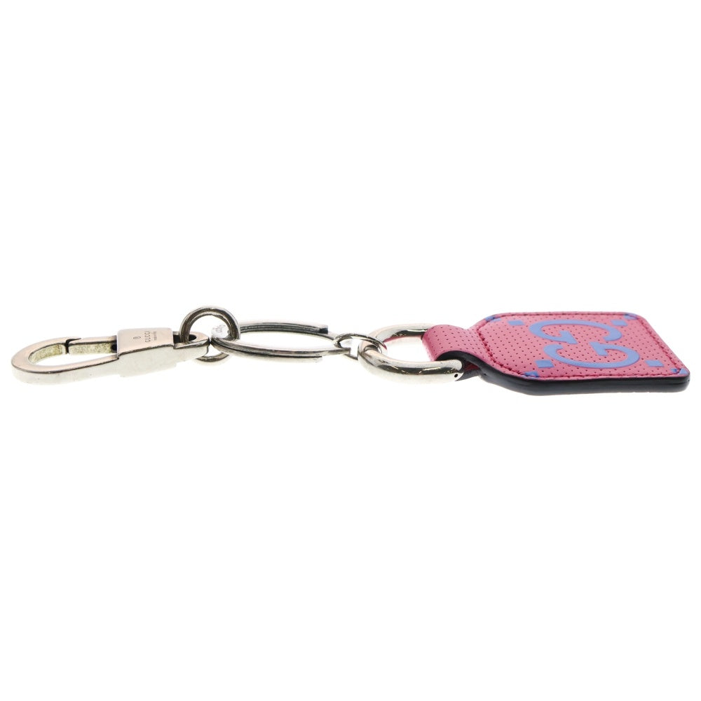 GUCCI(グッチ) GGエンボス レザー キーチェーン ピンク/シルバー 625607
