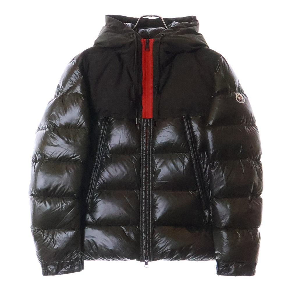 MONCLER(モンクレール) 19AW EYMERIC GUIBBOTTO エメリック ワッペン付きダウンジャケット カーキ E20914199285