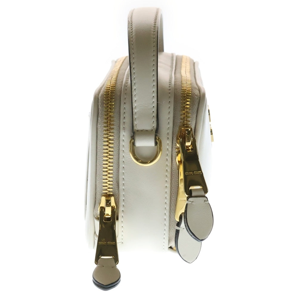 miumiu(ミュウミュウ) ロゴ 2WAYショルダーバッグ レザー ホワイト レディース 5BH229