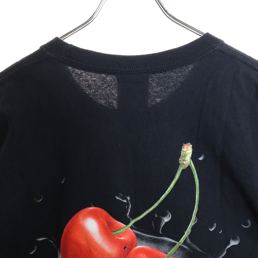 HUF(ハフ) WET CHERRY S/S TEE 両面プリント クルーネック 半袖Tシャツ ブラック