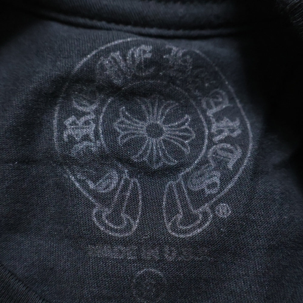 CHROME HEARTS(クロムハーツ) CH T-SHIRT スクロールラベルプリント クルーネック ポケット 半袖Tシャツ カットソー ブラック