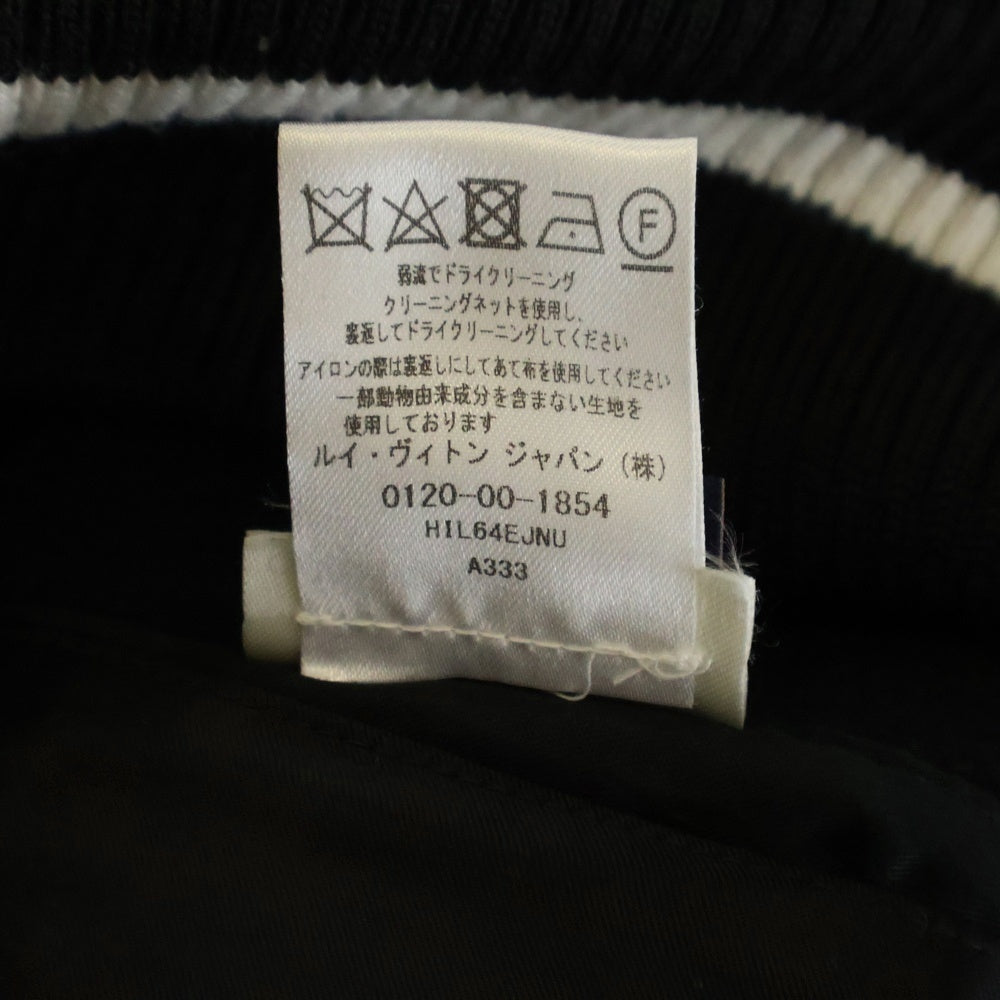 LOUIS VUITTON(ルイヴィトン) 20SS クロシェフラワーバーシティジャケット 袖レザー 装飾スタジャン ブラック/ホワイト 1A7R3L