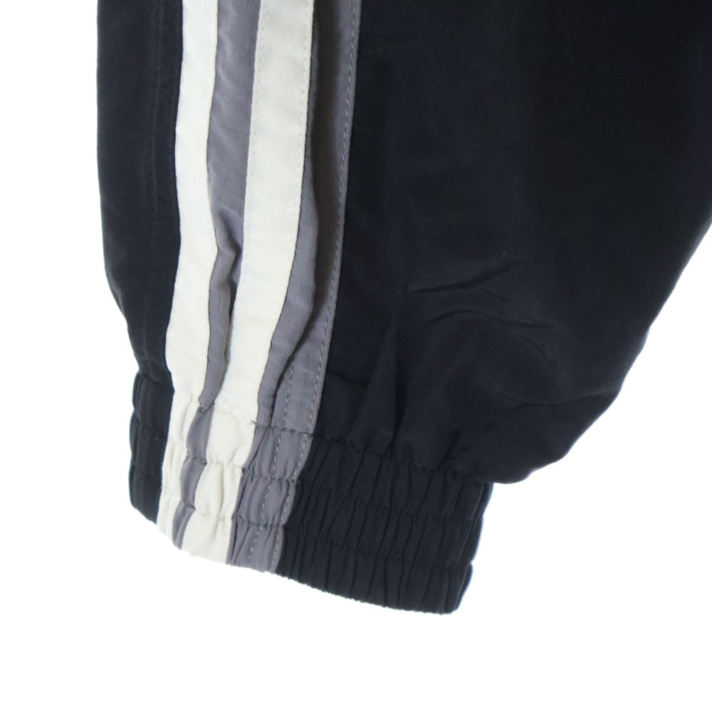 BALENCIAGA(バレンシアガ) スポーティB ナイロントラックジャケット ブラック 681438