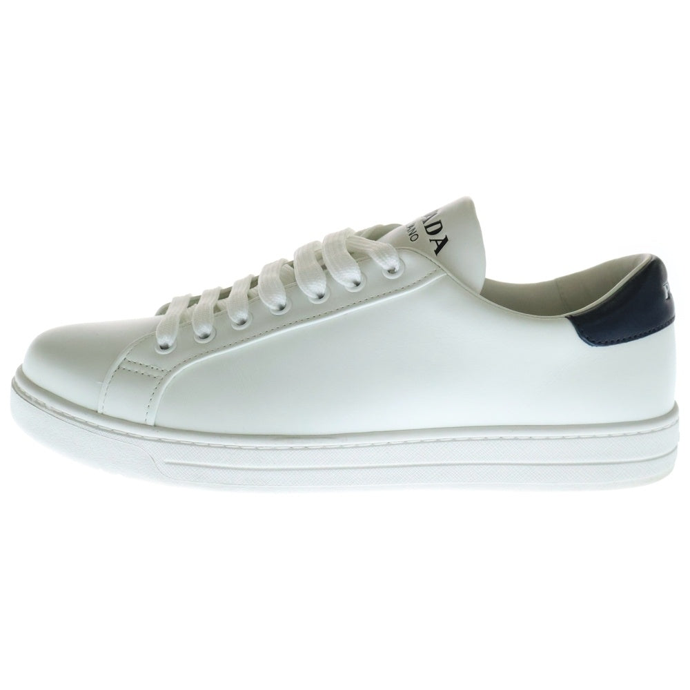 PRADA(プラダ) シュータンロゴ レザー ローカットスニーカー ホワイト 2EG 381
