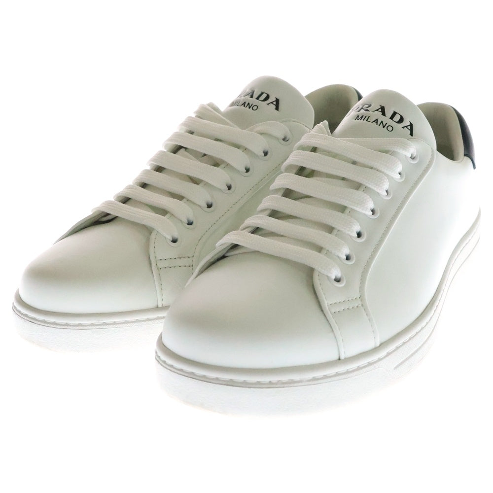 PRADA(プラダ) シュータンロゴ レザー ローカットスニーカー ホワイト 2EG 381