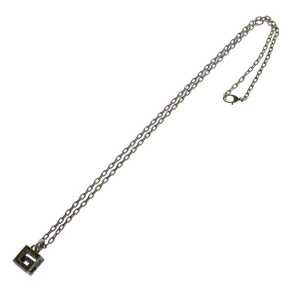 GUCCI(グッチ) スクエアGロゴペンダント チェーンネックレス シルバー 552768 J8400