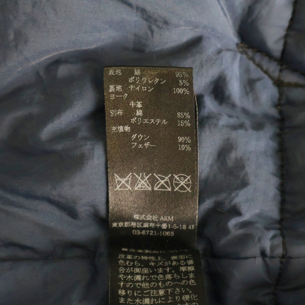 1 PIU 1 UGUALE 3 RELAX(ウノピゥウノウグァーレトレ) デニム ダウンベスト レザー切替し ダウンジャケット インディゴ カモフラ MRB171