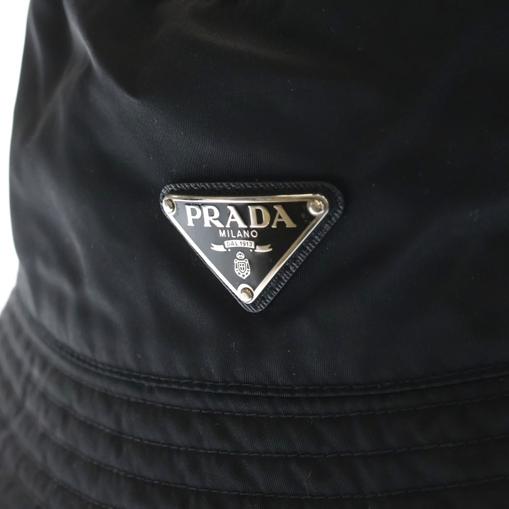 PRADA(プラダ) 三角ロゴプレート Re-Nylon リナイロン バケットハット ブラック 1HC137 2DMI
