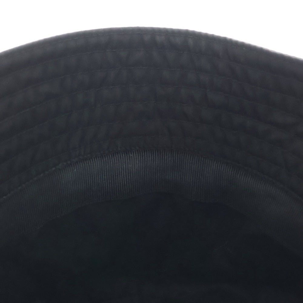 PRADA(プラダ) 三角ロゴプレート Re-Nylon リナイロン バケットハット ブラック 1HC137 2DMI