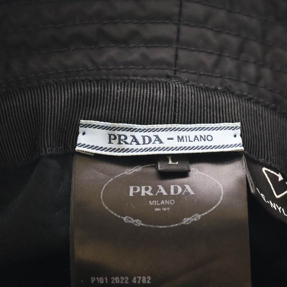 PRADA(プラダ) 三角ロゴプレート Re-Nylon リナイロン バケットハット ブラック 1HC137 2DMI