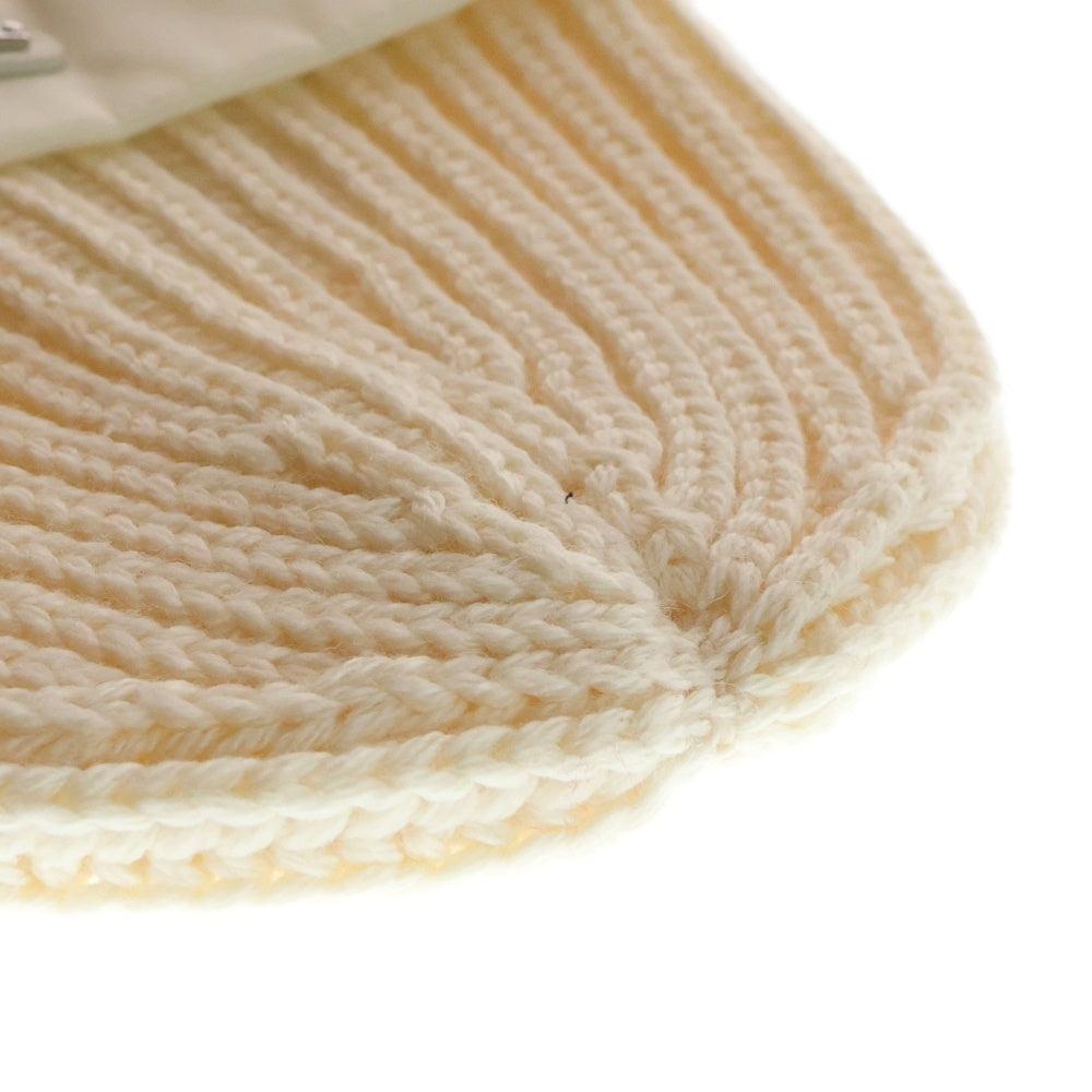 PRADA(プラダ) Re-Nylon 切替 三角ロゴプレート ウール ニットキャップ