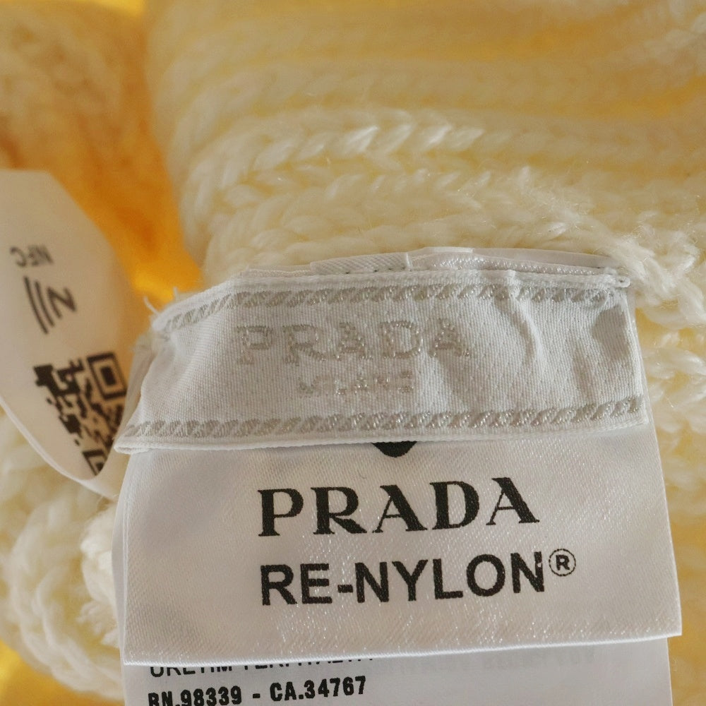 PRADA(プラダ) Re-Nylon 切替 三角ロゴプレート ウール ニットキャップ