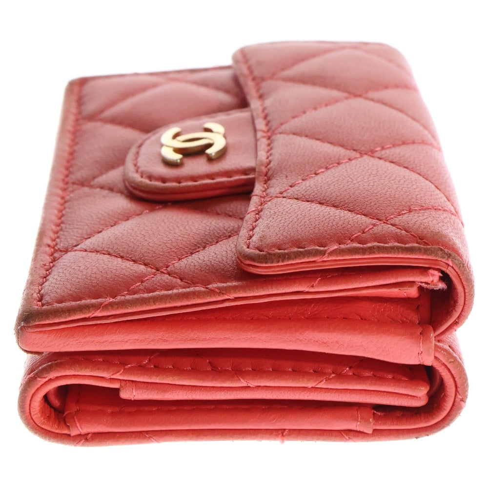 CHANEL(シャネル) マトラッセ クラシック フラップウォレット 三つ折り財布 ピンク