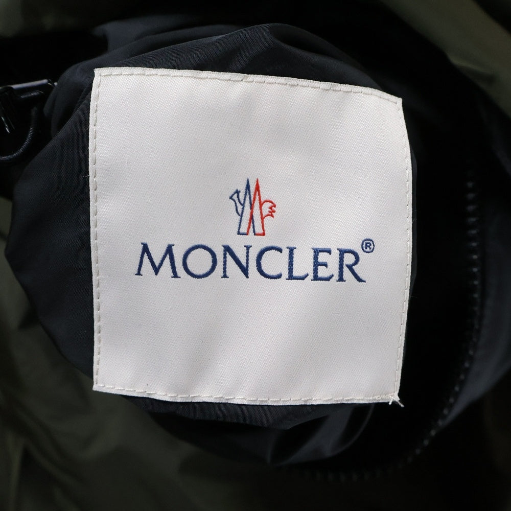 MONCLER(モンクレール) 袖ロゴワッペン付き ナイロン ジップアップ