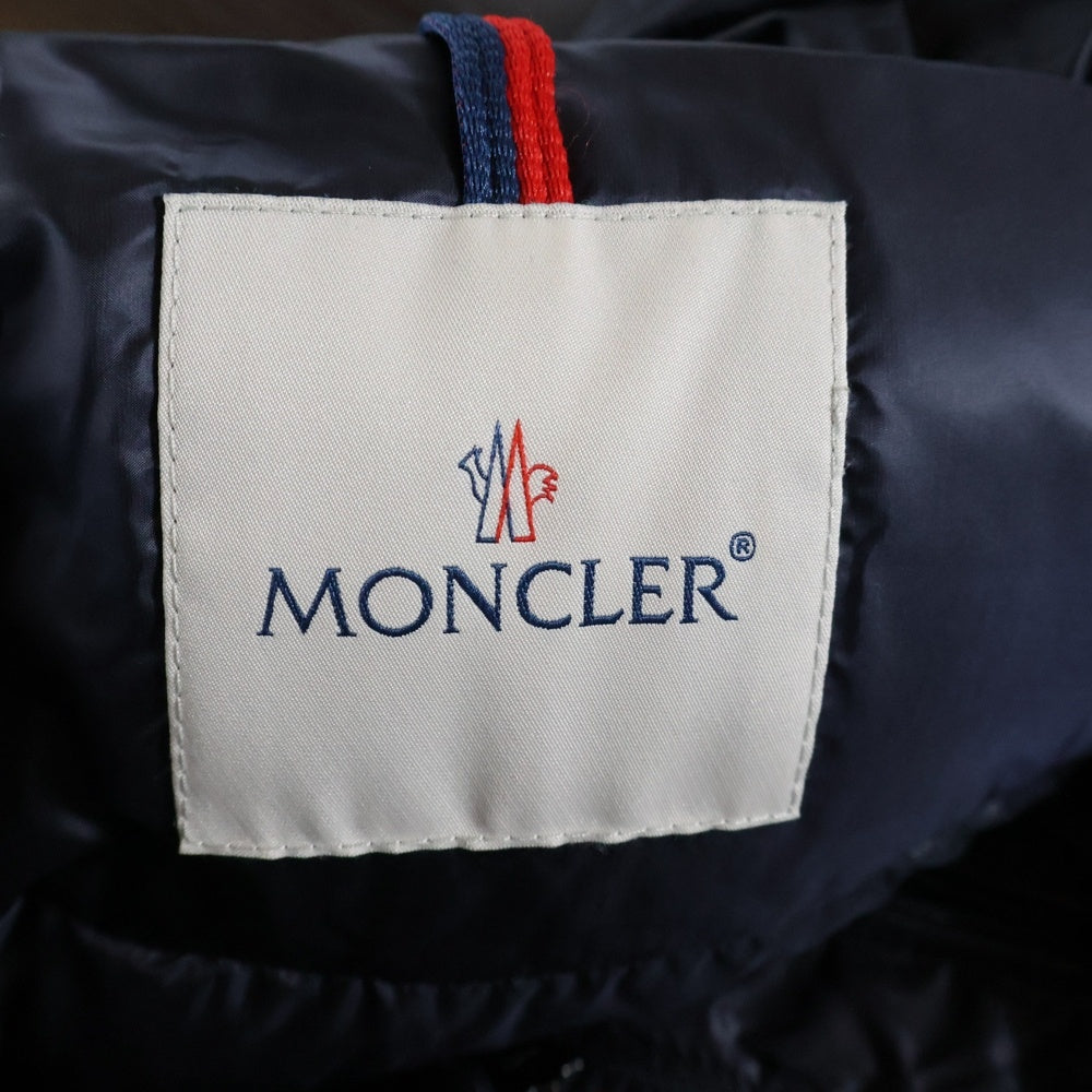 MONCLER(モンクレール) SOVEX GILET ロゴワッペン 切替 ダウンベスト E20914381085 C0104 ネイビー