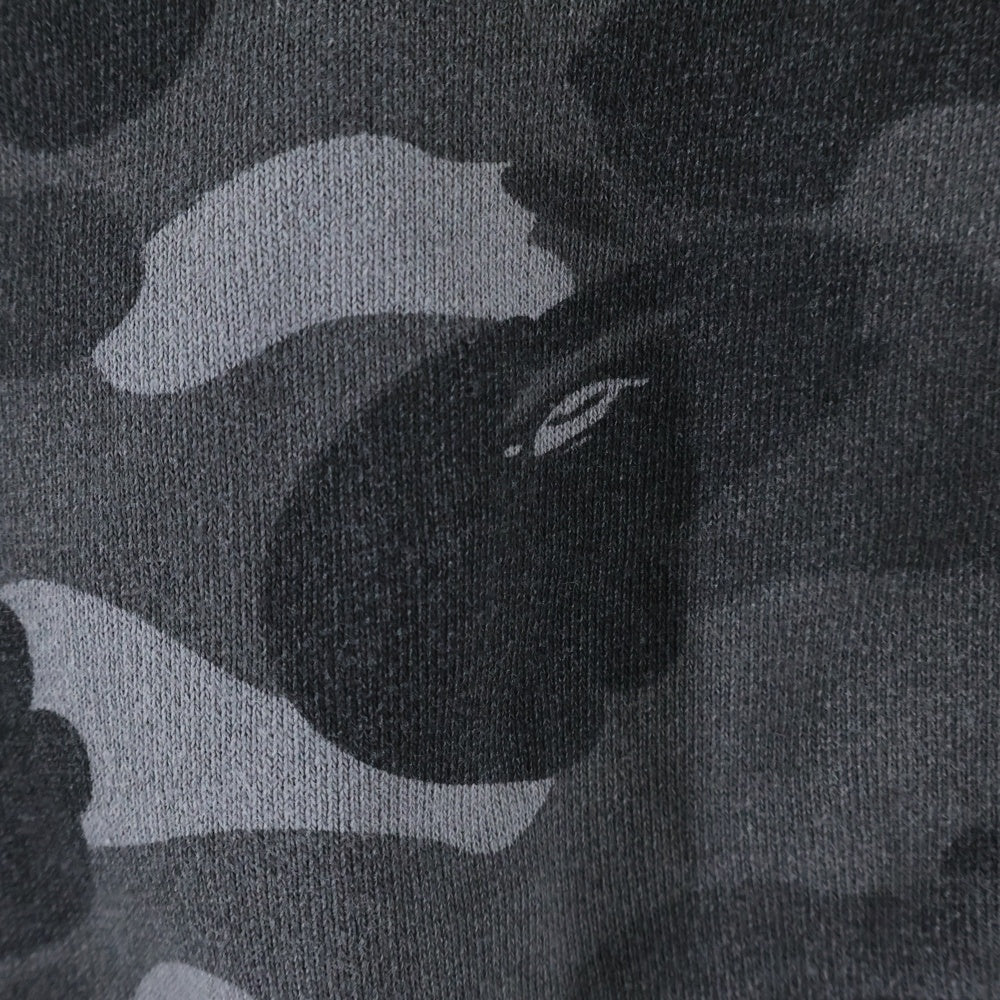 A BATHING APE(アベイシングエイプ) カモ タイガー シャーク プリント フロント刺繍 クルーネック 長袖ッスウェット トレーナー ブラック/グレー