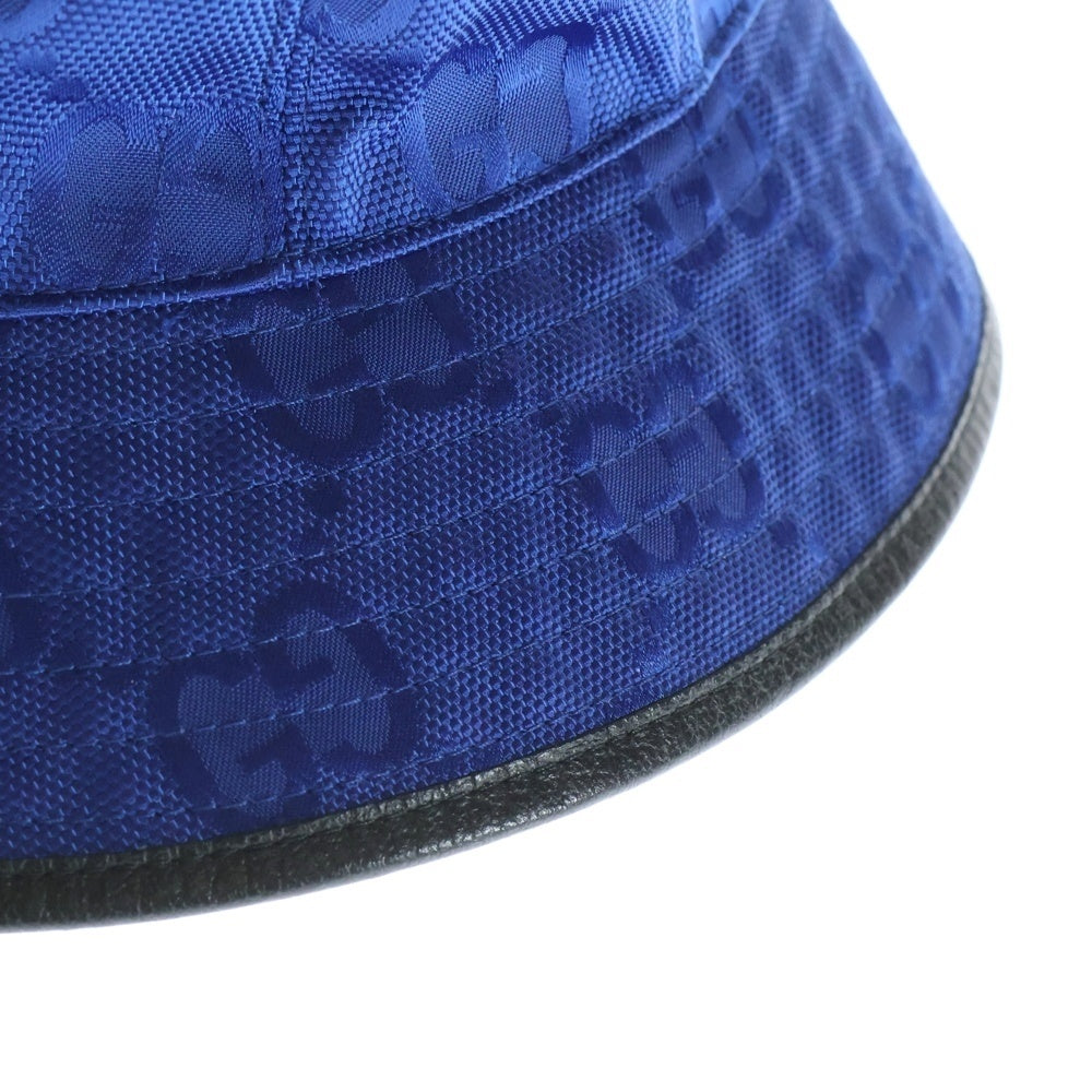 GUCCI(グッチ) オフザグリッド レザーロゴワッペン付き バケットハット ブルー 627115 4HK79