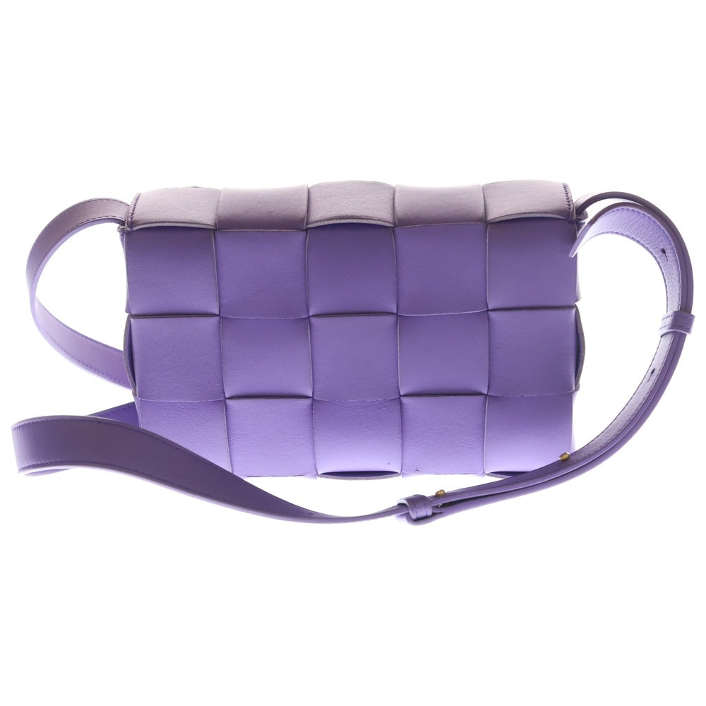 BOTTEGA VENETA(ボッテガヴェネタ) カセット レザーショルダーバッグ パープル レディース