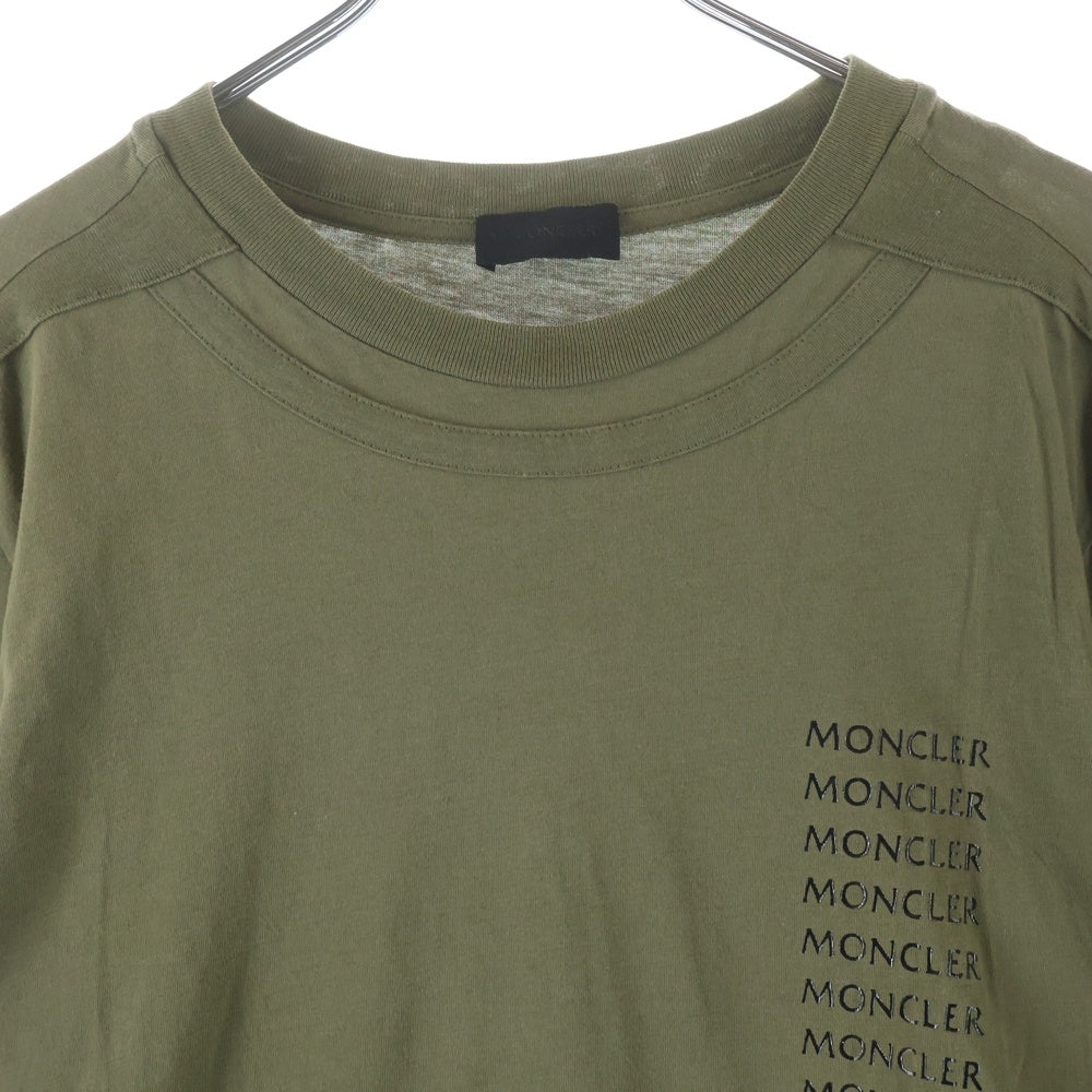 MONCLER(モンクレール) MAGLIA MANICA LUNGA フロントプリントデザイン 袖ロゴワッペン ロングスリーブカットソー 長袖Tシャツ カーキ I20918D00009 89A17