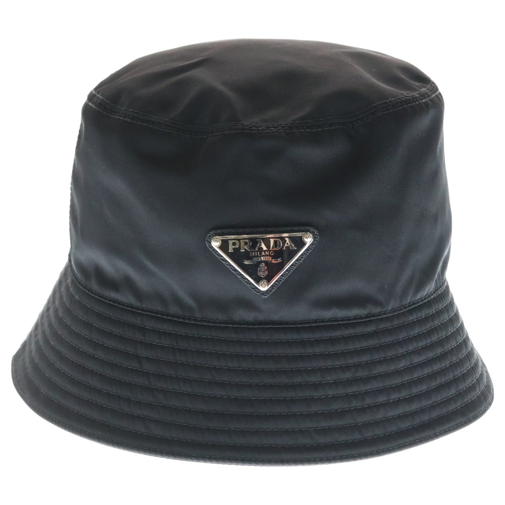 PRADA(プラダ) Re-Nylon トライアングルロゴプレート バケットハット ブラック 1HC 2DMI