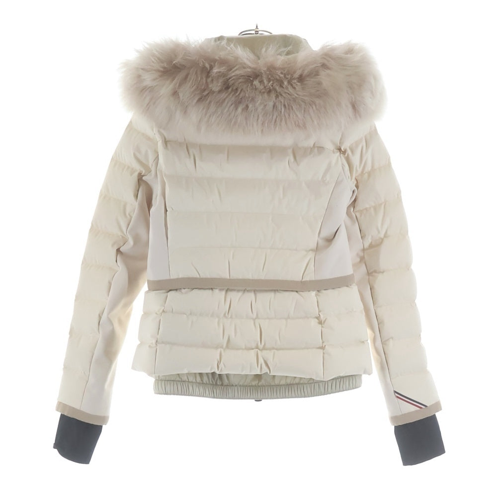 MONCLER GRENOBLE(モンクレールグルノーブル) 24AW GRENOBLE ARCESAZ ファーフード付 ダウンジャケット ホワイト J20981A00047 5399D レディース