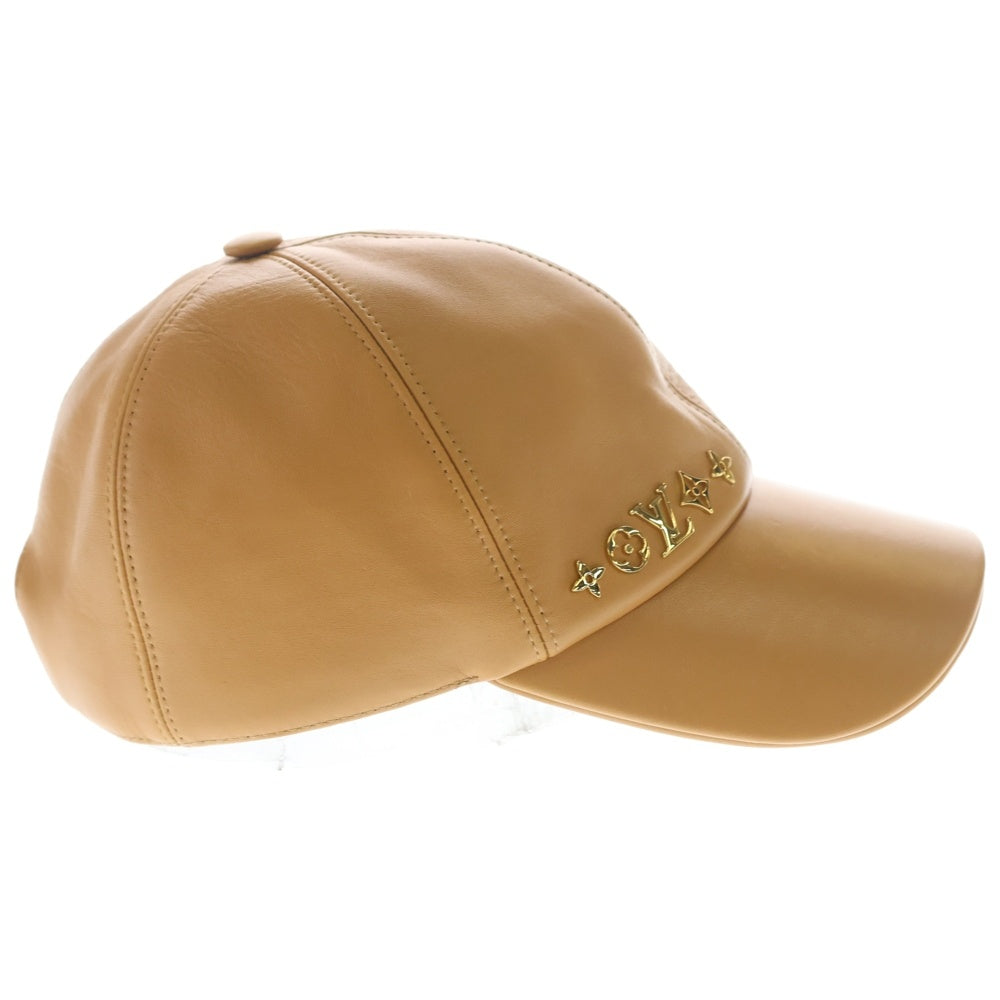LOUIS VUITTON(ルイヴィトン) モノグラムメタルロゴ ラムレザー キャップ ベージュ M7005L