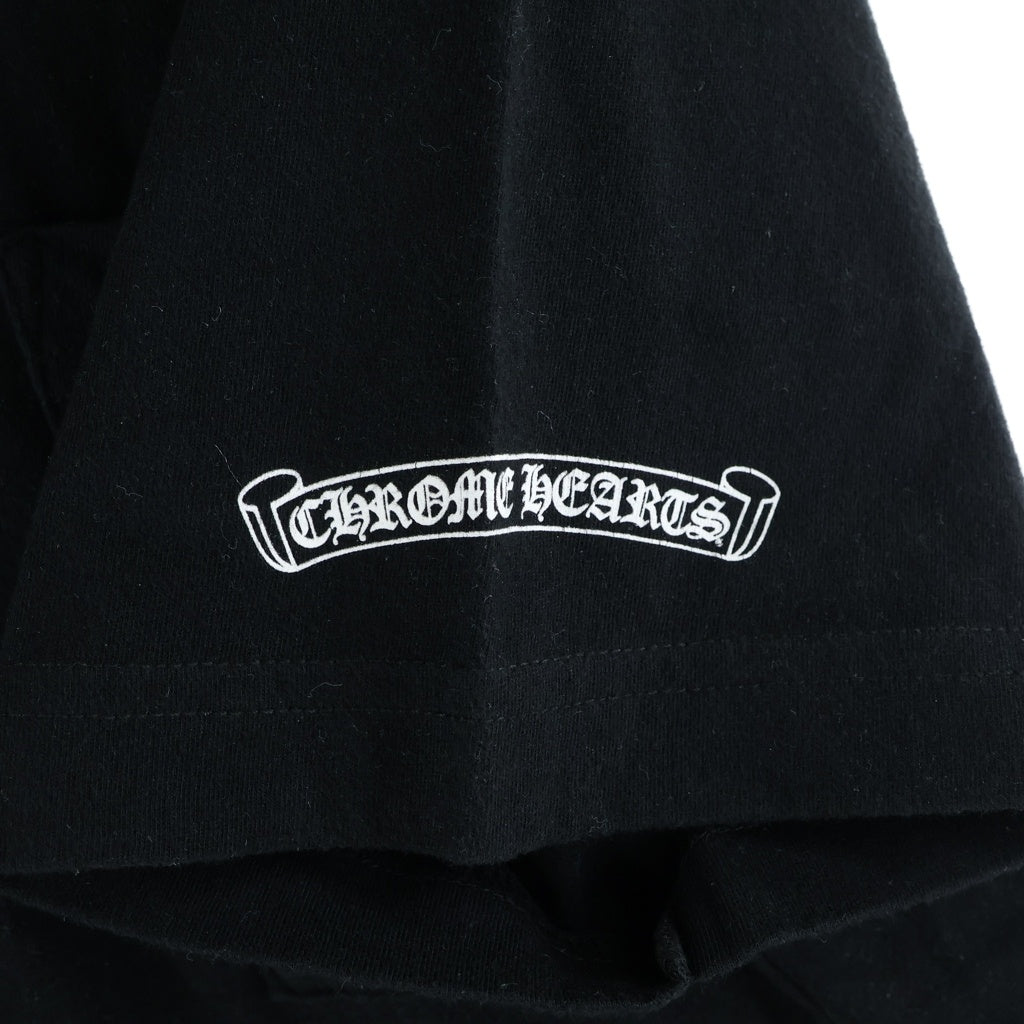 CHROME HEARTS(クロムハーツ) Osaka Scroll Label Logo Tee 大阪限定 大阪スクロールラベルロゴ ポケット付き 半袖Tシャツ ブラック