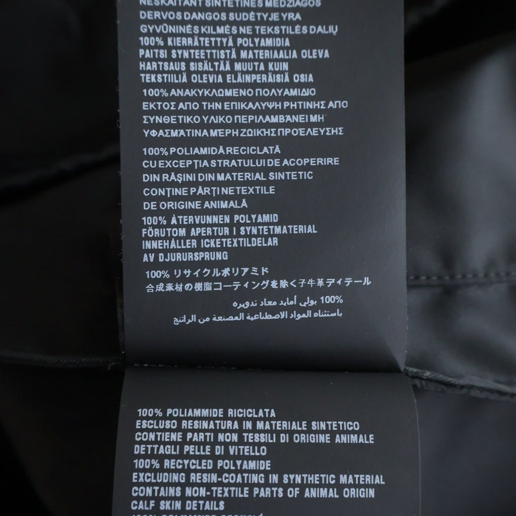 PRADA(プラダ) RE-NYLON リナイロン 三角ロゴプレート マウンテンパーカー ジップアップジャケット ブルゾン ブラック SGB685 S211 1WQ8