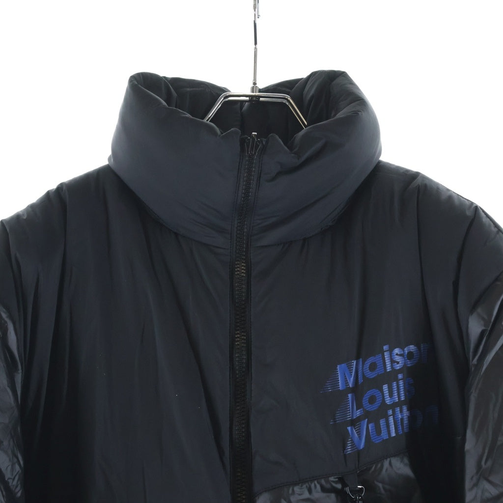 LOUIS VUITTON(ルイヴィトン) 23SS STAPLES EDITION Nylon Down Coat ナイロン 胸ロゴプリント ダウンコート リバーシブル ブラック RM231Q TI4 HOK50E