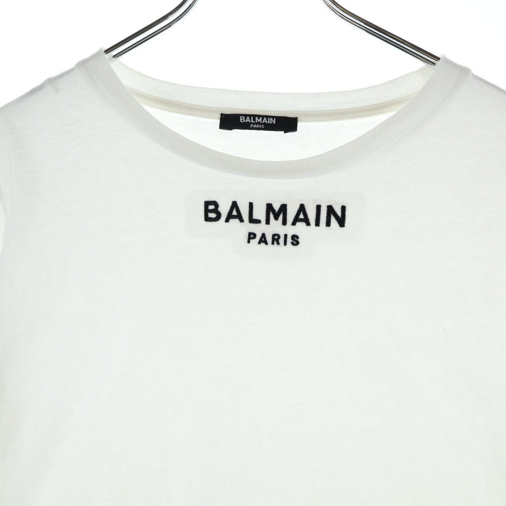 BALMAIN(バルマン) フロントロゴ刺繍 クロップド丈 クルーネック 半袖Tシャツ ホワイトレディース BKUXV 001