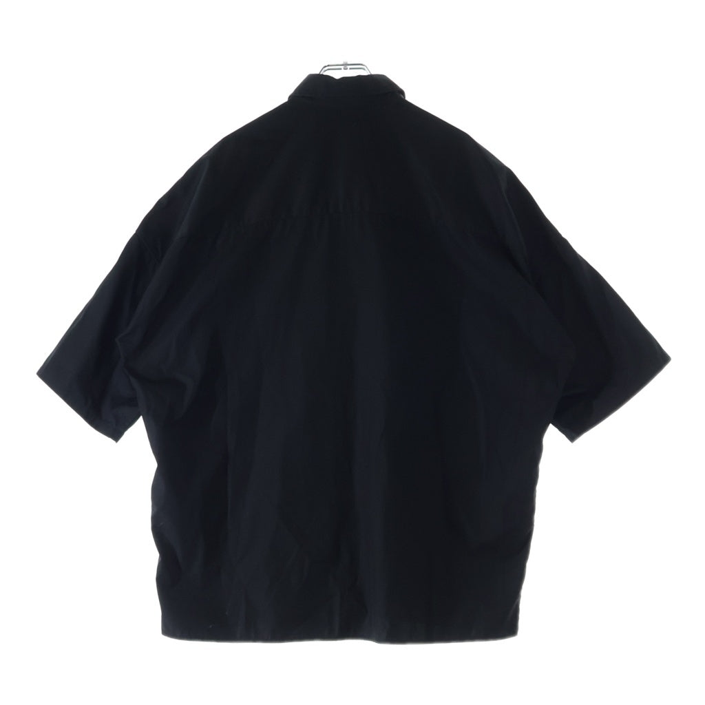 VALENTINO(ヴァレンティノ) Short-Sleeved Shirt With Maxi Logo Pat マキシロゴパット ショートスリーブシャツ 半袖シャツ ブラック 2V3AAD158YH