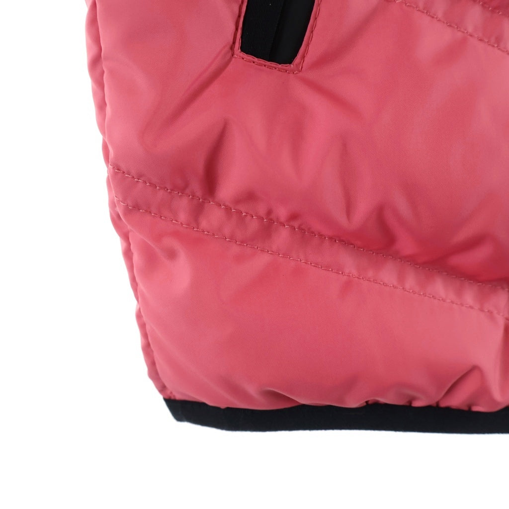 MONCLER(モンクレール) 24SS NUBIERA GIUBBOTTO ロゴプリント フーデッドダウンベスト ピンク J10911A00018