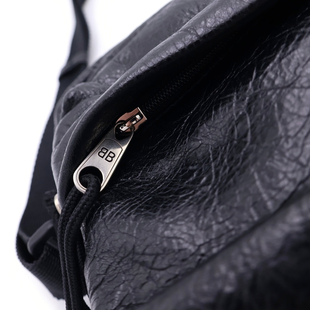 BALENCIAGA(バレンシアガ) EXPLORER ロゴプリント レザー ショルダーバッグ カメラバッグ 845592 1VG87 845592 1VG87