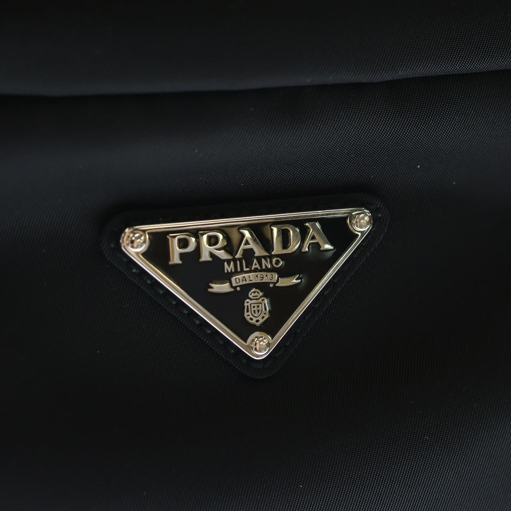 PRADA(プラダ) Nylon BackPack ナイロン バックパック トライアングルロゴプレート ブラック 2VZ034