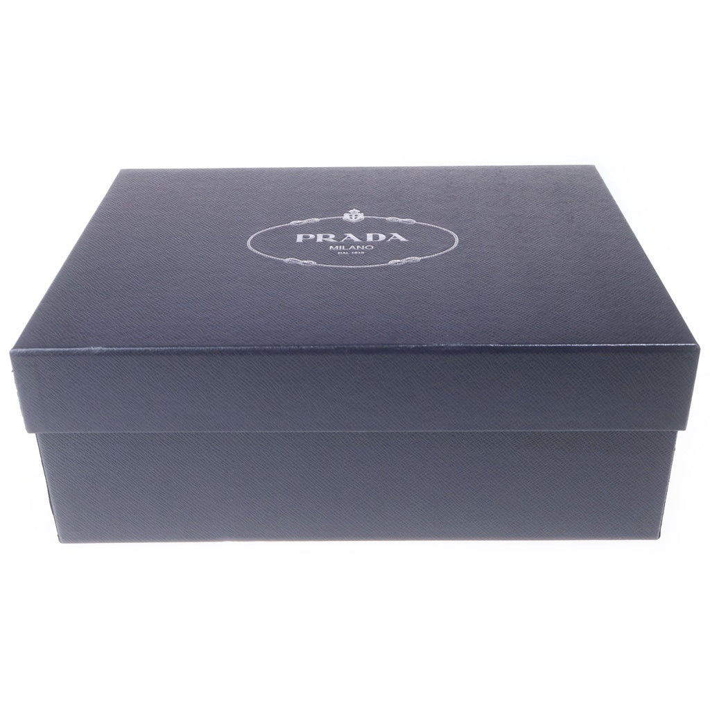 PRADA(プラダ) トライアングルロゴプレート ブラッシュドレザー ローファー ブラック 2DE127
