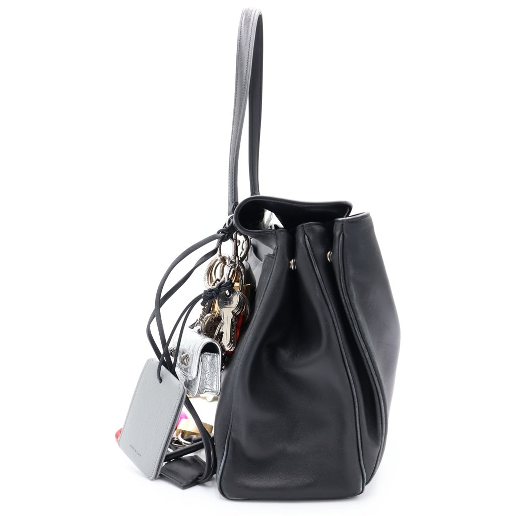 BALENCIAGA(バレンシアガ) Rodeo ラージ チャーム付き レザー ハンドバッグ ブラック 251342F046003 レディース