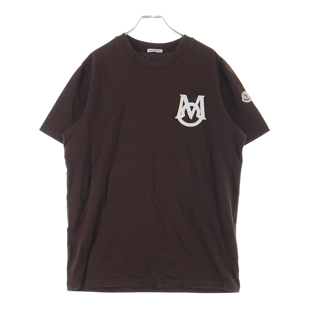 MONCLER(モンクレール) 26AW 袖ロゴワッペン フロントロゴフェルトパッチ クルーネック 半袖Tシャツ ブラウン L20918C00039 8390T