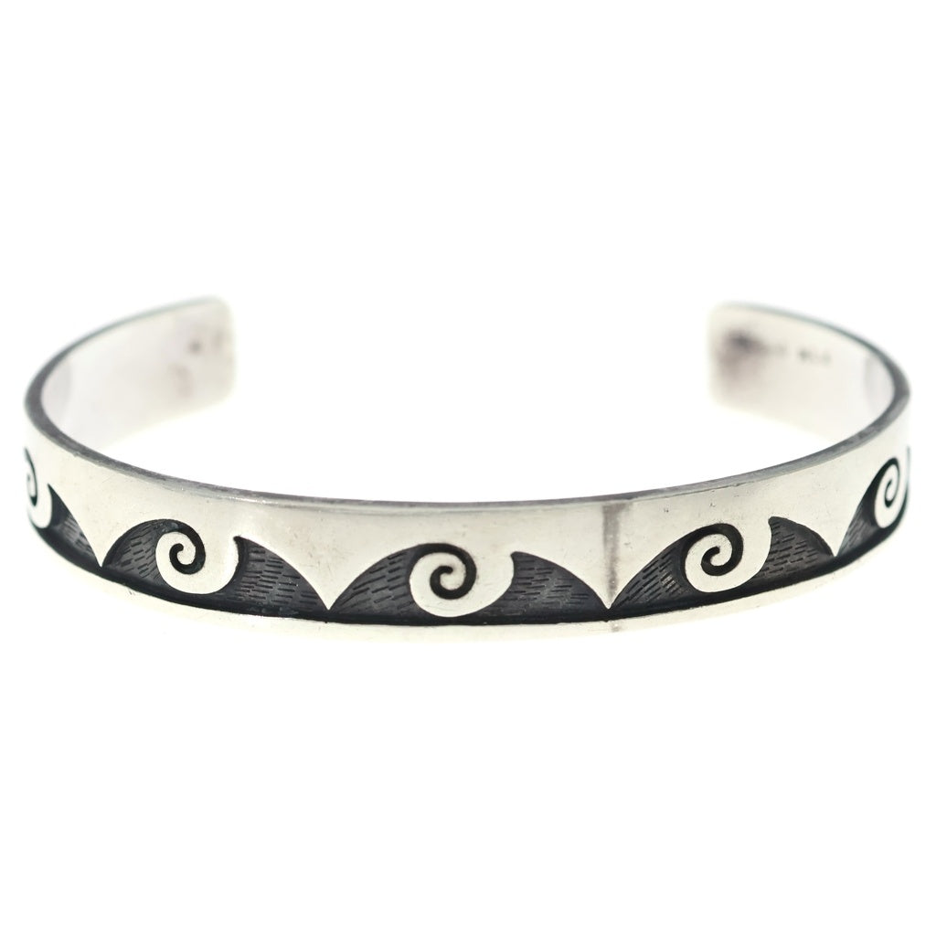 INDIAN JEWELRY(インディアンジュエリー) ホピ族 MLK ウェーブ シルバー バングル