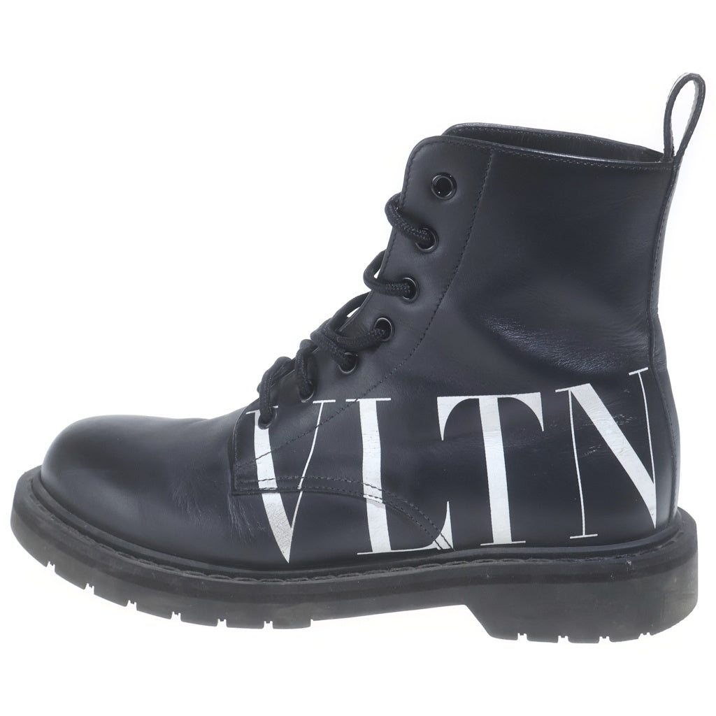 VALENTINO(ヴァレンティノ) ロゴプリント レースアップ ブーツ ブラック