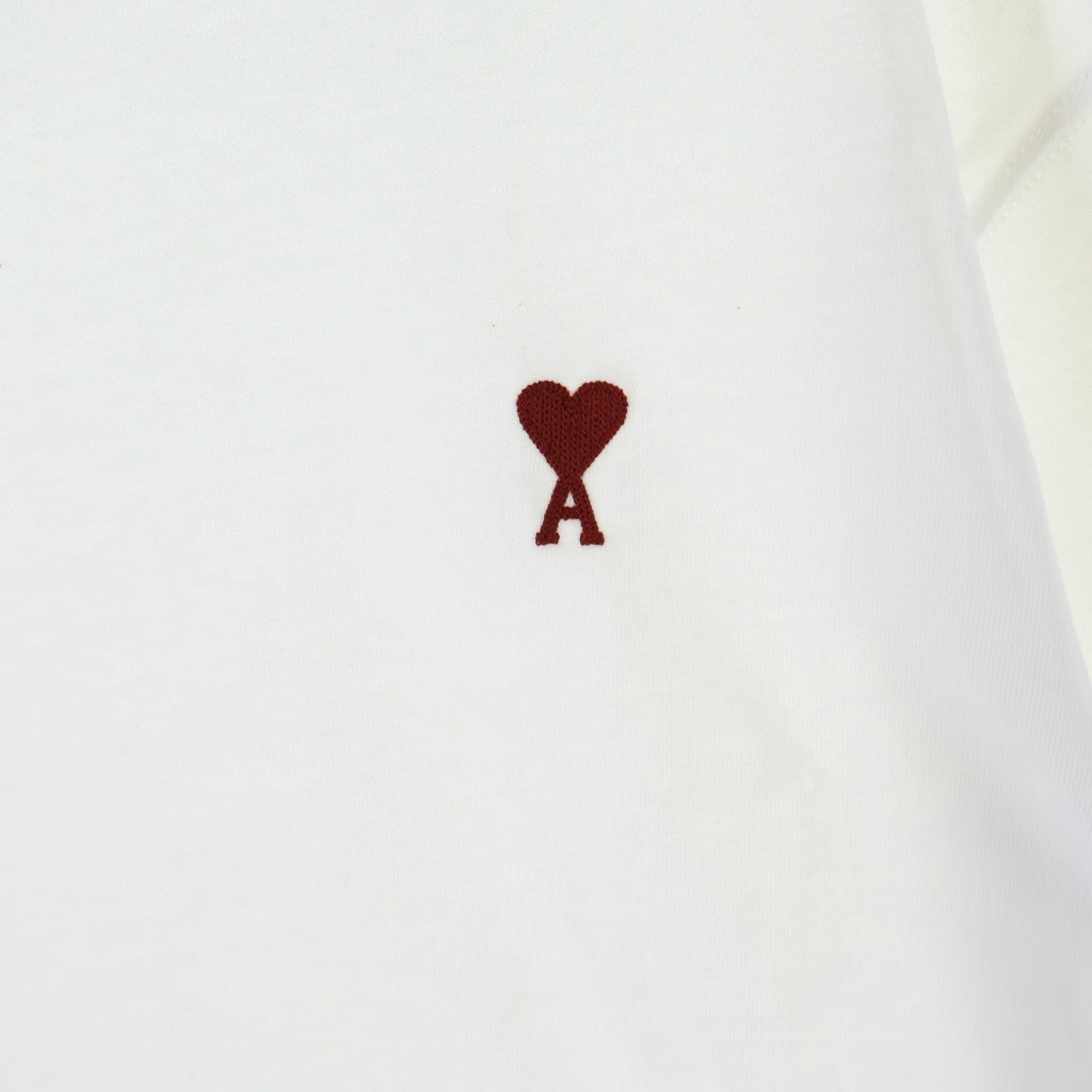 AMI Alexandre Mattiussi(アミアレクサンドルマテュッシ) RED AMI DE COEUR TSHIRT 胸ロゴ刺繍 クルーネック半袖Tシャツ ショートスリーブカットソー ホワイト BFUTS005.726
