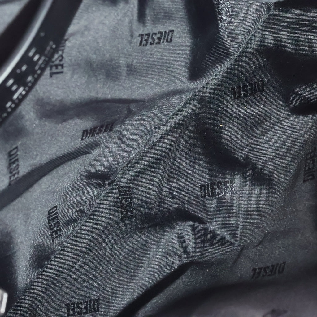 DIESEL(ディーゼル) CHARM-D ロゴチェーンチャーム付 デニム ショルダーバッグ グレー レディース