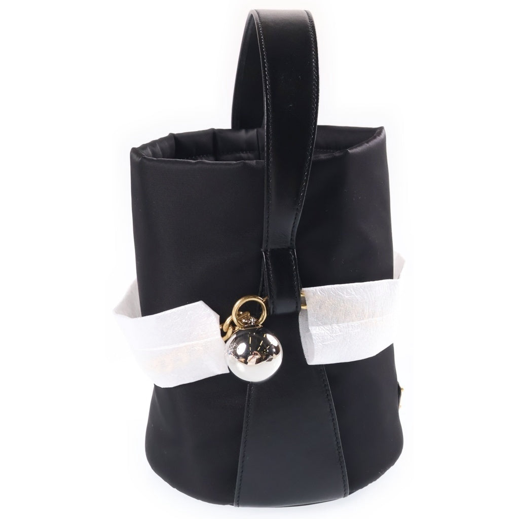 PRADA(プラダ) SECCHIELLO バケット ハンドバッグ ナイロン トライアングルロゴプレート ブラック ゴールド金具 1BE088 レディース