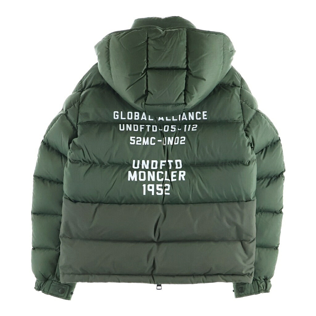 MONCLER(モンクレール) 20AW ×UNDEFEATED アンディフィーテッド ARENSKY アレンスキー ロゴプリント ダウンジャケット カーキ F20921A51710