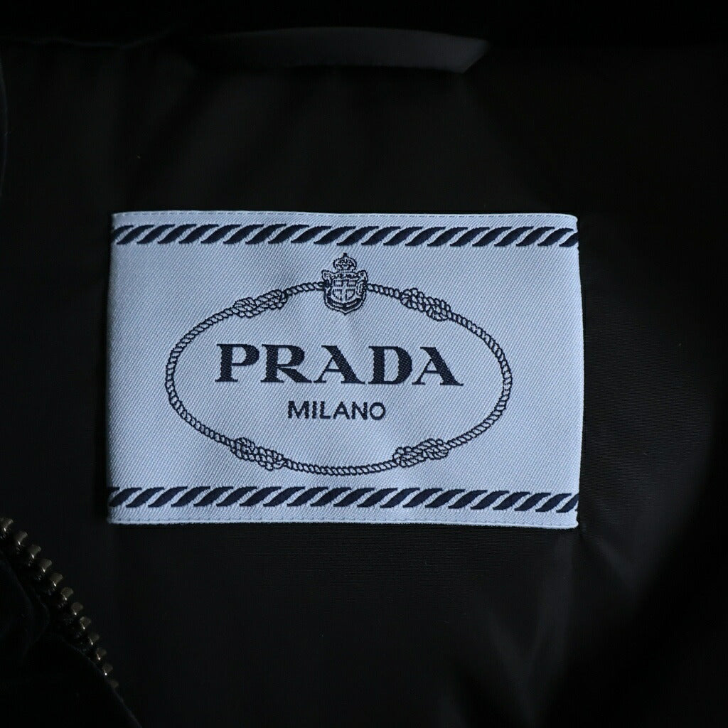 PRADA(プラダ) 三角ロゴプレート コンバーチブル クロップド ベルベット ダウンジャケット ブラック レディース 291805 S222 1XJX