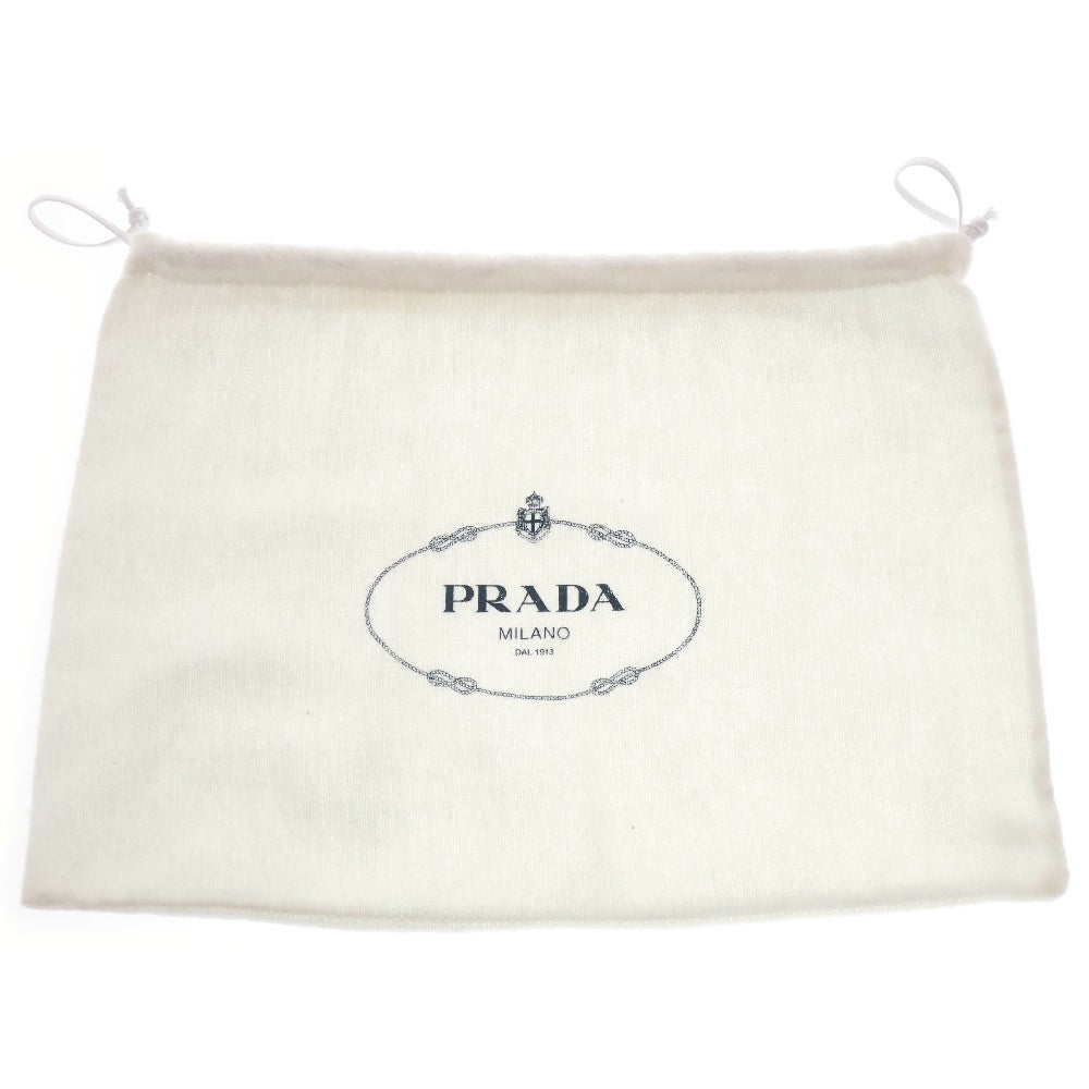 PRADA(プラダ) Re-Edition 2005 ショルダーバッグ ベージュ シルバー金具 1BH204 ミニバッグ チェーンバッグ 三角ロゴプレート