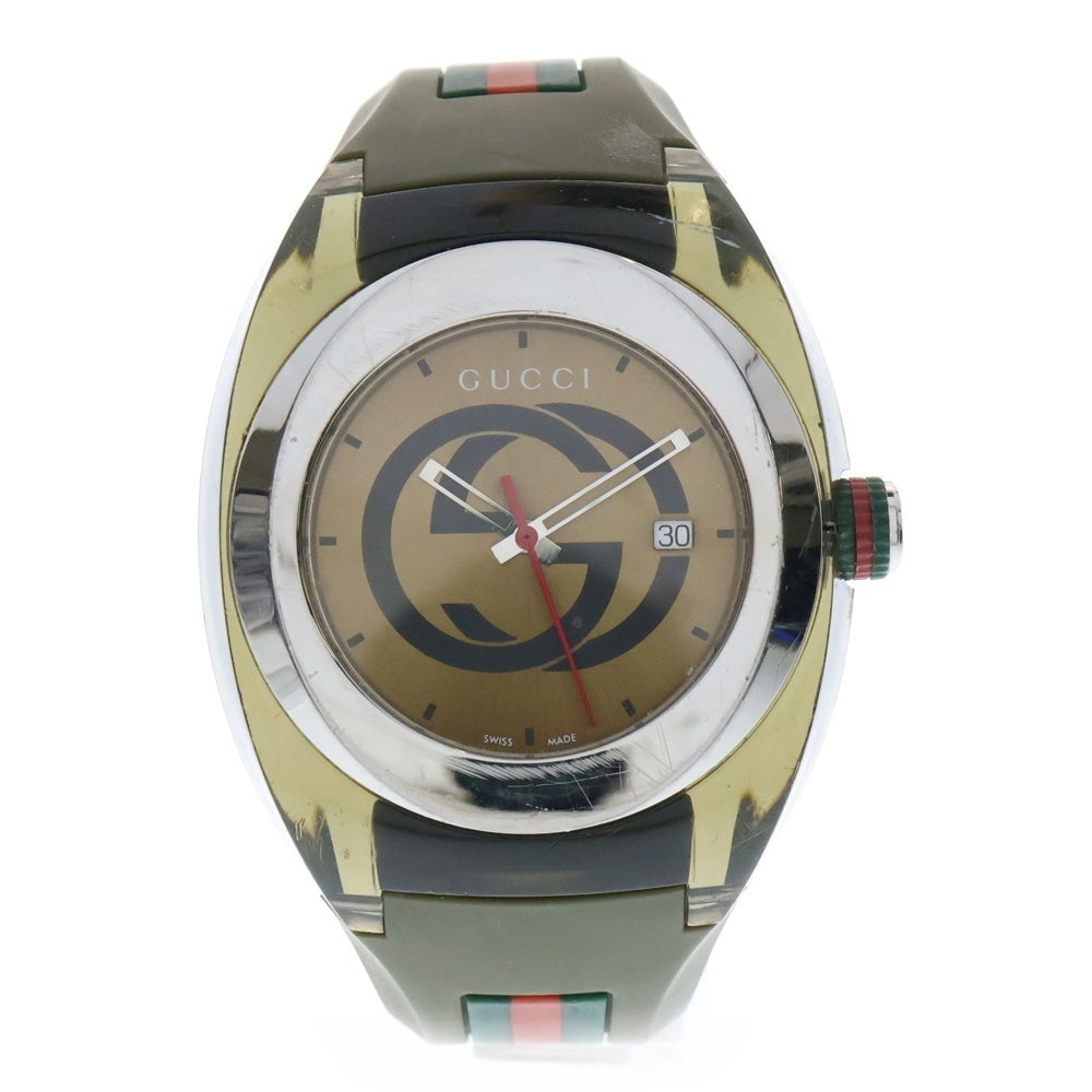 GUCCI(グッチ) SYNC シンクインターロッキングG ロゴ クリア ブロンズ文字盤 ラバーベルト クォーツウォッチ 腕時計 カーキ YA137106